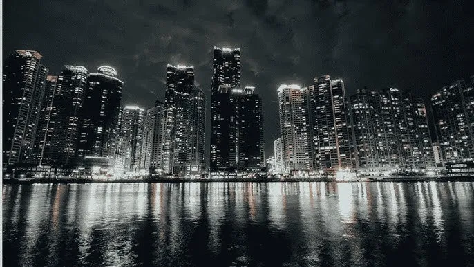 海角社区网页版 - 城市之光：霓虹背后的人间烟火